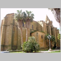 Caceres, Iglesia de Santiago, photo Zarateman, Wikipedia,5.jpg